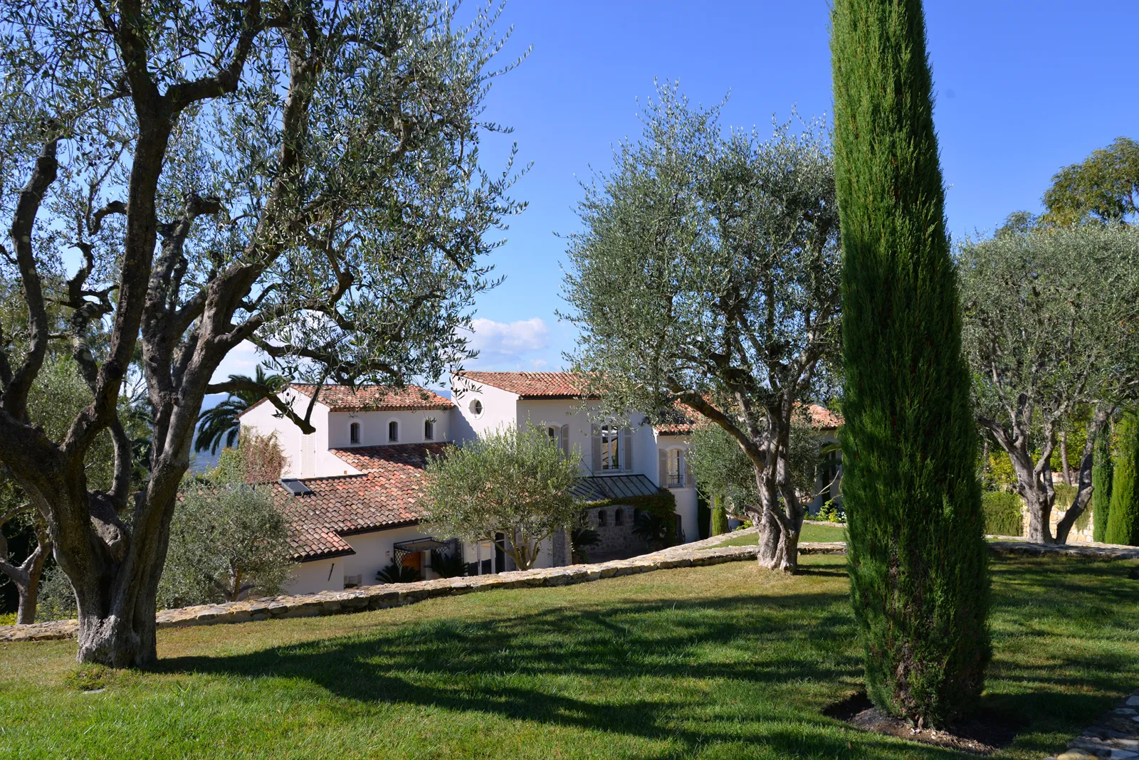 Rénovation de villas Cannes Antibes Mougins